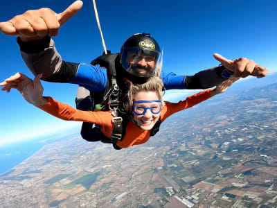 Tandem Skydive from 4000m in Nettuno, Rome