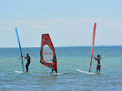 Cursos de iniciación al Windsurf en La Tranche sur Mer