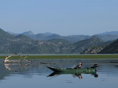 Excursión privada en barco al lago Skadar, cerca de Budva, Montenegro