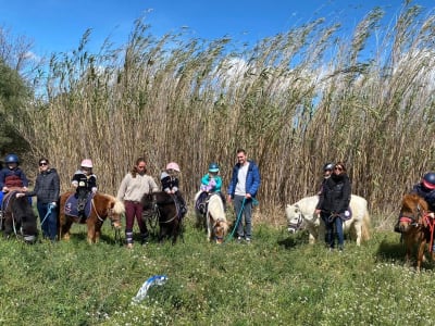 Balade à poney pour enfants près de Saint-Cyprien