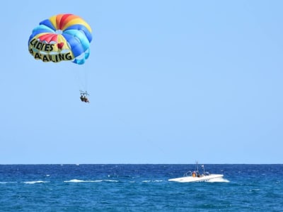 Parachute ascensionnel à Villajoyosa, près de Benidorm