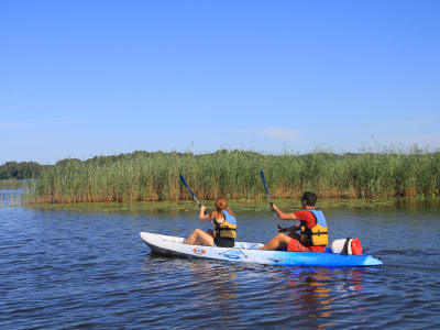 Kajakverleih auf dem See Mimizan in den Landes