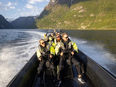 Safari en semirrígida por Hardangerfjord y Osafjord desde Ulvik, cerca de Bergen