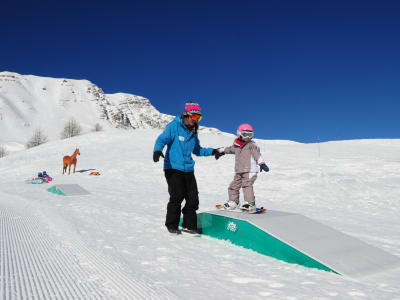 Clases de snowboard para niños en Vars