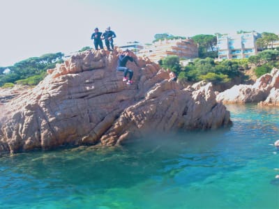 Coasteering en S'agaró, junto a Platja d'Aro