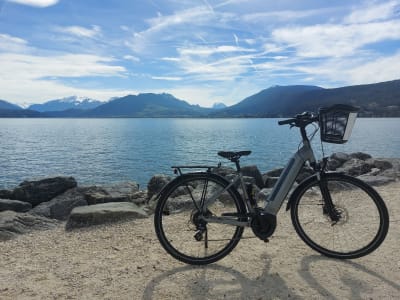 Elektrofahrradverleih in Annecy