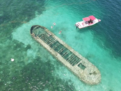 Excursión en barco con snorkel en la reserva natural de Grand Cul-de-sac Marin desde Sainte-Rose