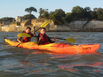 Excursion sportive en kayak de mer, départ de Fouras