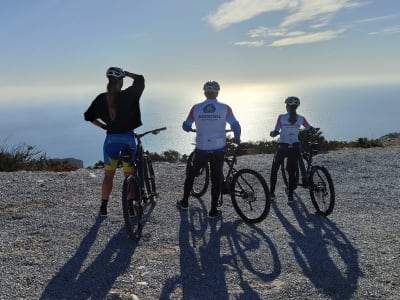 Excursión en e-bike y kayak por la costa de Alicante desde Cala del Moraig en Benitatxell