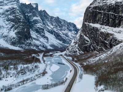 Viaje en tren turístico de Åndalsnes a Bjorli en Noruega