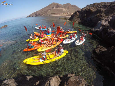 Excursión en kayak desde Playa Los Escullos a Los Volcanes en Cabo de Gata, Almería