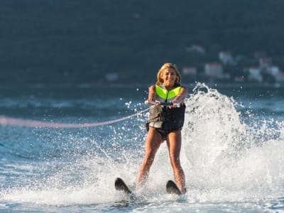 Séance de ski nautique à partir de la plage de Rethymno