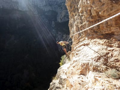 Randonnée verticale dans le massif de Saint-Guilhem-le-désert, près de Montpellier