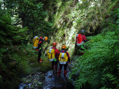 Canyoning im Tal des Flusses Ave in Lamêdo, in der Nähe des Naturparks Alvao