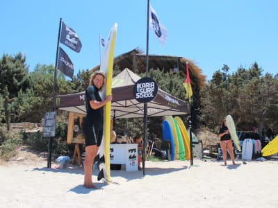 Alquiler de SUP en la playa de Messakti, Ikaria