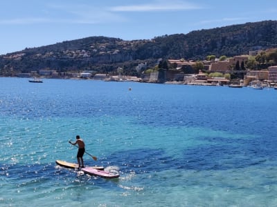 Excursión guiada en Stand-up Paddle en Villefranche-sur-Mer, cerca de Niza