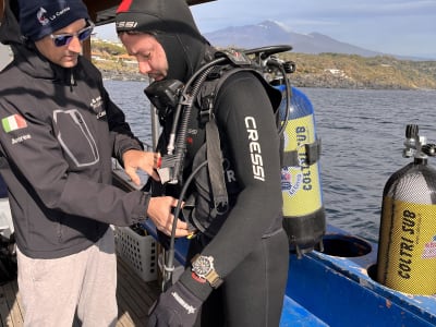 Experiencia de buceo en Aci Castello cerca de Catania, Sicilia