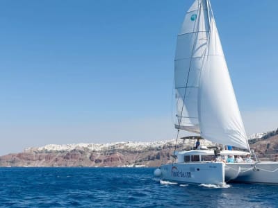 Paseo en barco por Santorini