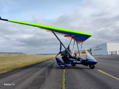 Erster Flug in einem kippbaren Ultraleichtflugzeug bei Périgueux