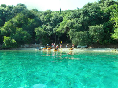 Excursión en kayak de mar a la isla de Meganisi desde Nidri en Lefkada