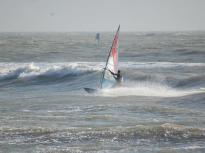 Windsurfing lessons in Noirmoutier