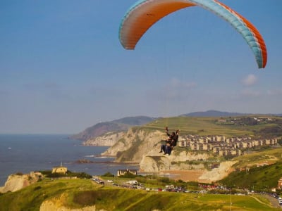 Vuelo Parapente biplaza en Sopelana, cerca de Bilbao