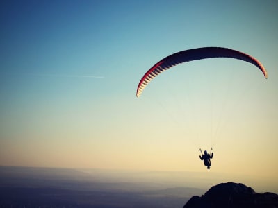 Tandem-Gleitschirmfliegen ab La Mussara, in der Nähe von Tarragona