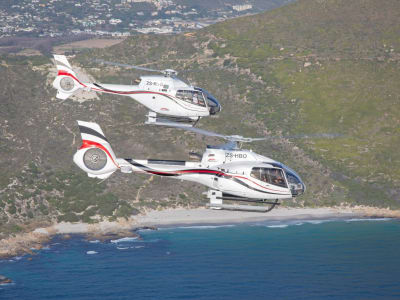 Rundflug mit dem Hubschrauber über Kapstadts Atlantikküste