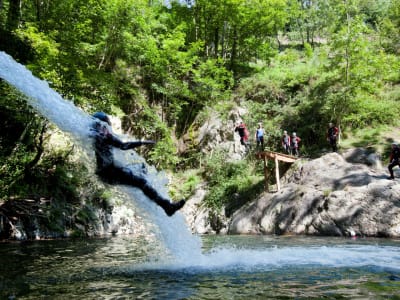 Canyoning im Aérocanyon Famille von la Besorgues, Ardèche