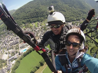 Erster Gleitschirmflug in Saint-Lary-Soulan, Pyrenäen