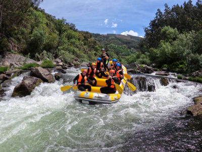 Rafting der Klasse III oder IV auf dem Fluss Paiva in Espiunca, Arouca