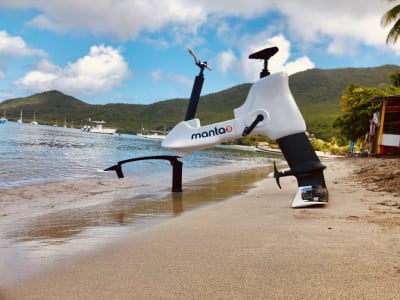 Descubrimiento de la bicicleta Hydrofoil en Les Anses-d'Arlet, Martinica