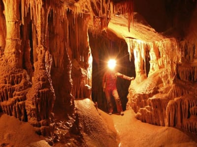 Spéléologie dans les Pyrénées près de Saint-Lary