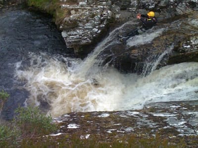 Halbtages-Canyoning in Schottland bei Fort William