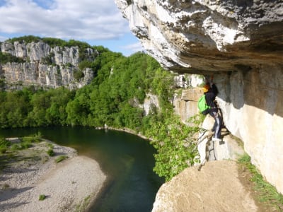 Klettersteig des Cirque d'Endieu in Casteljau, Ardèche