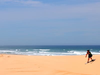 Session de sandboarding à Oyster Bay, Afrique du Sud