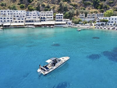 Excursion d'une journée en bateau privé de Sfakia à la côte sud-ouest