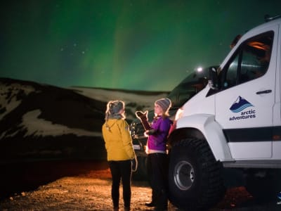 Excursion en Super Jeep et observation des aurores boréales depuis Reykjavík