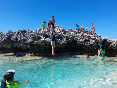 Découverte de l'île aux Récifs de Rangiroa lors d'une balade en bateau