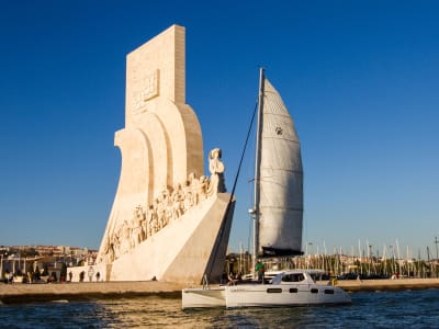 Paseo en barco por el río Tajo en Lisboa