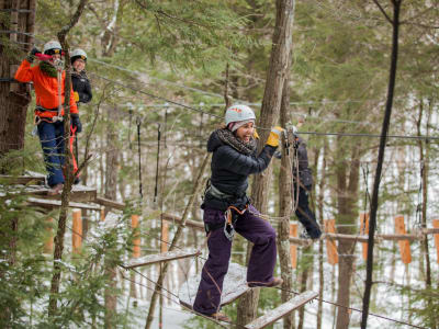 Schneeschuhwandern und Canopy Tour in Rawdon, Abfahrt von Montreal