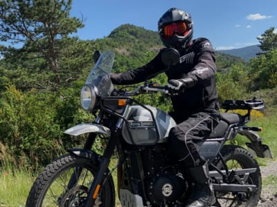 410cc Motorcycle rental in Verdon Gorge