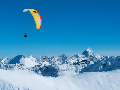 Winter Paragliding Flight in Courchevel and Méribel, Les Trois Vallées