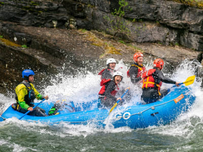 Wildwasser-Rafting auf dem Fluss Sjoa von Nedre Heidal