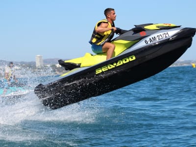 Location de jet ski à la marina de Marbella, Malaga