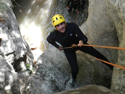 Barranquismo en el barranco de San Pedro cerca de Sort en Lleida