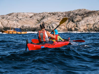 Excursión de medio día en kayak de mar por el archipiélago de Bohuslän desde Grundsund