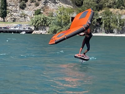 Wing Foiling Kurs in Tignale, Gardasee