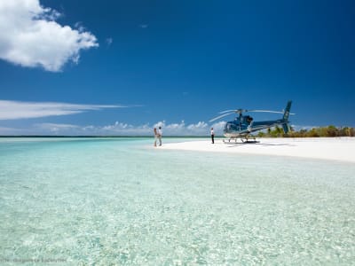 Entdeckung von Tupai per Hubschrauber von Bora Bora aus