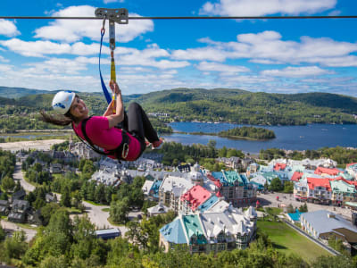 Travesía en tirolina del Mont Tremblant en los Laurentides